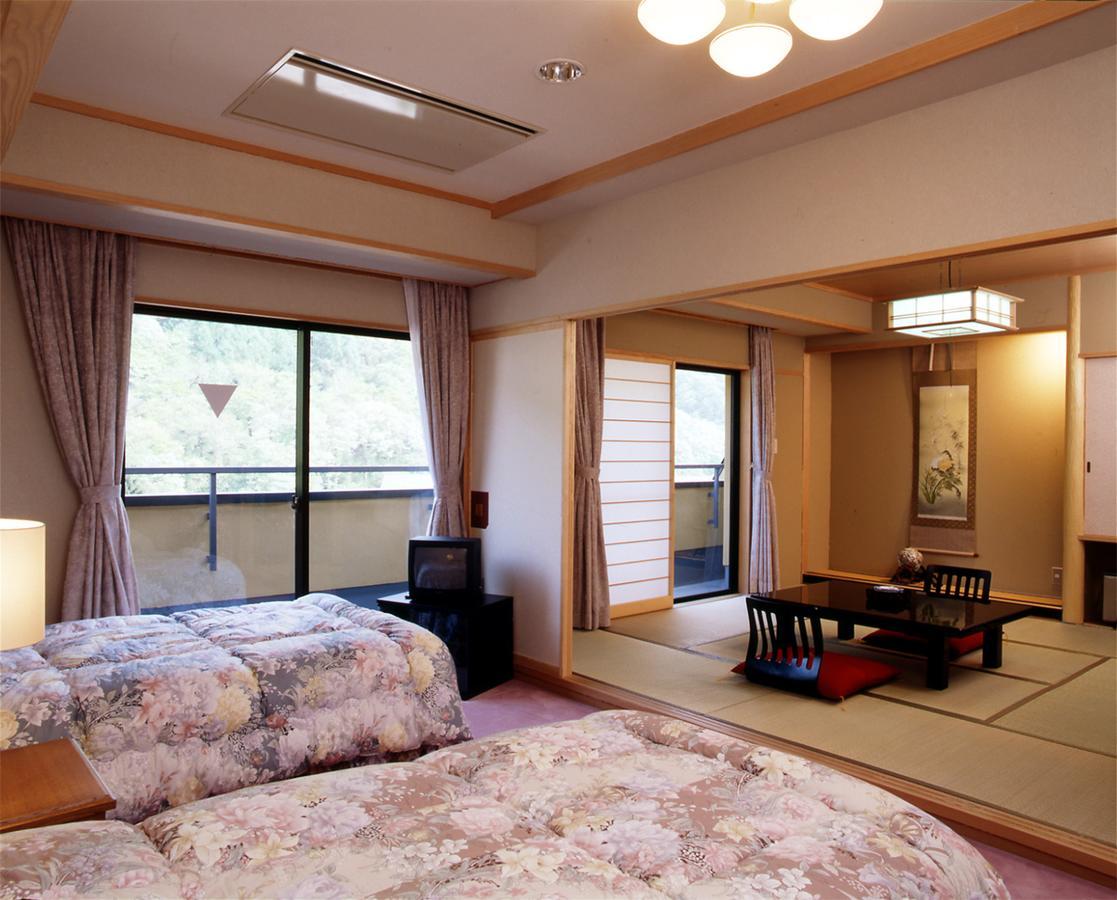 Bouzantei Kotobuki Hotel Ueda Exterior foto